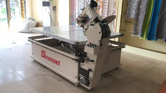 CE 300u Meistverkaufte Matratzenschließmaschine Kettenstich Matratzenversiegelungsband Kantennähmaschine
